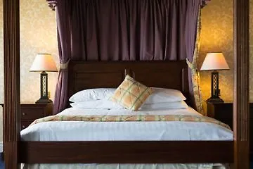 Отель Sandhouse 4*
