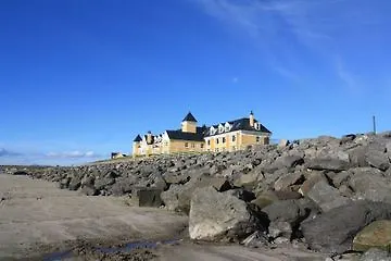 Sandhouse Отель