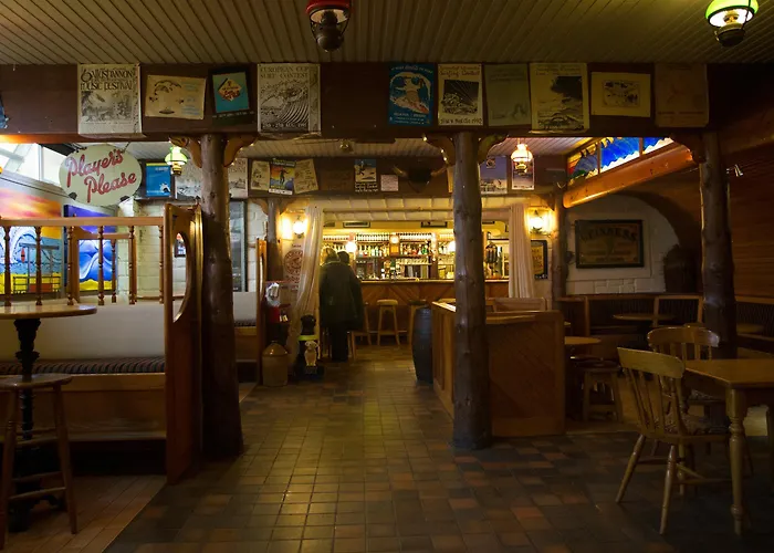 Отель Sandhouse 4*